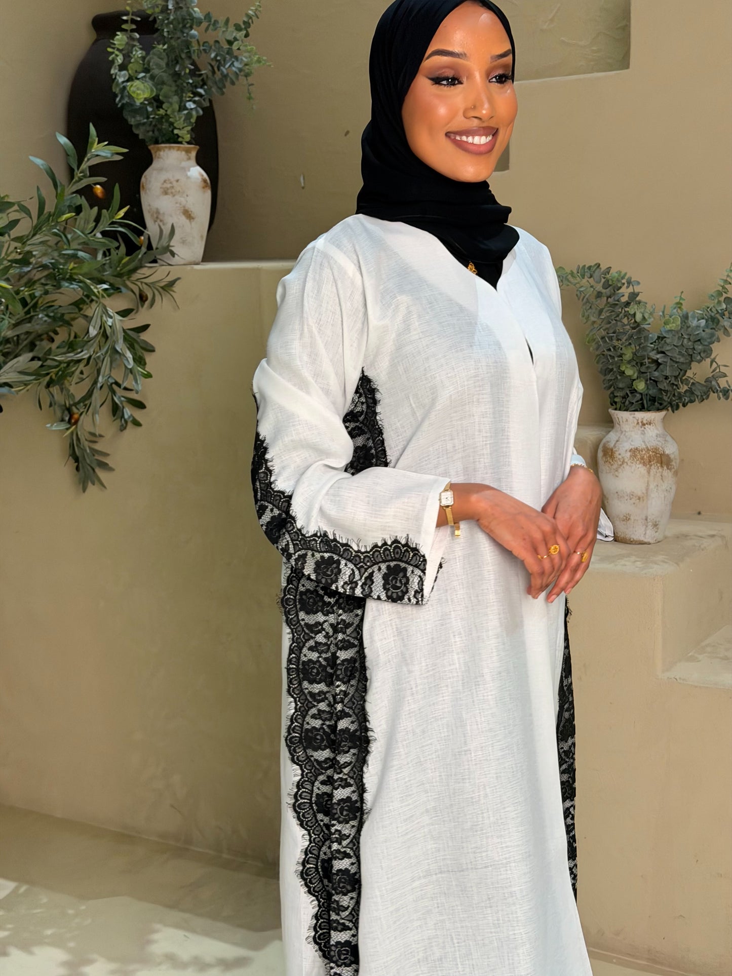 Inas abaya
